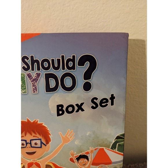 What Should Danny Do? Box Set Interactive Choose Your Own Story Books Set of 3 - Picture 8 of 8